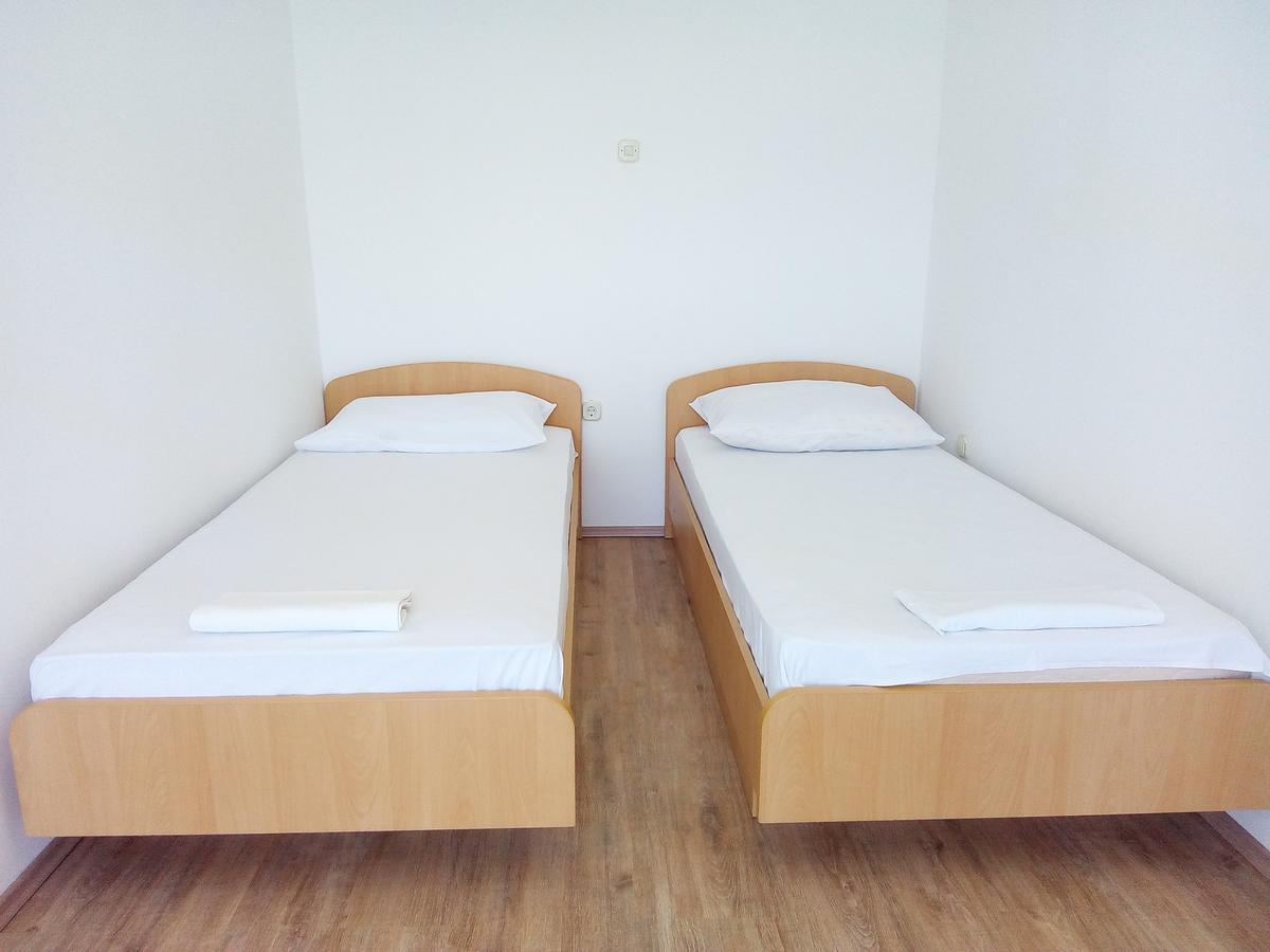 Trim Rooms And Apartments Ловіште Екстер'єр фото